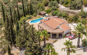 Stunning home in Alhaurín el Grande with Outdoor swimming pool, Swimming pool and 3 Bedrooms